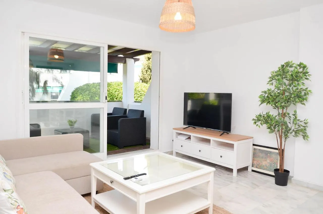 Casa 70, Duplex En Urbanizacion Lunamar By Laromanamarbella Apartment Marbella
