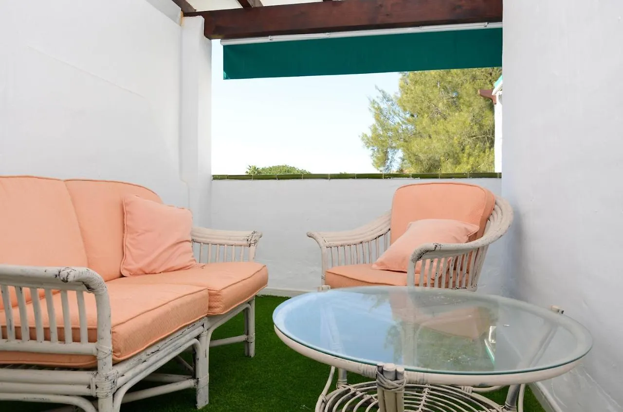 Casa 70, Duplex En Urbanizacion Lunamar By Laromanamarbella Apartment