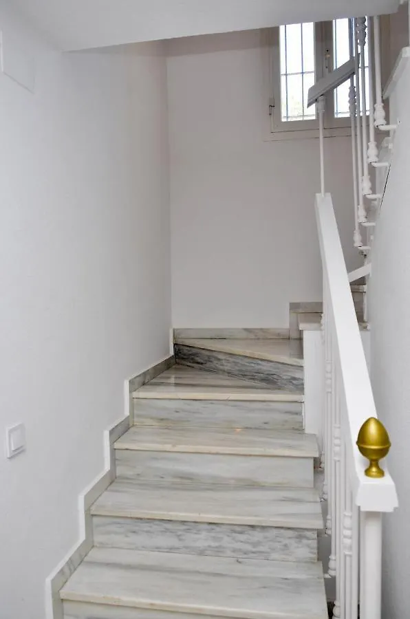 Casa 70, Duplex En Urbanizacion Lunamar By Laromanamarbella Spain